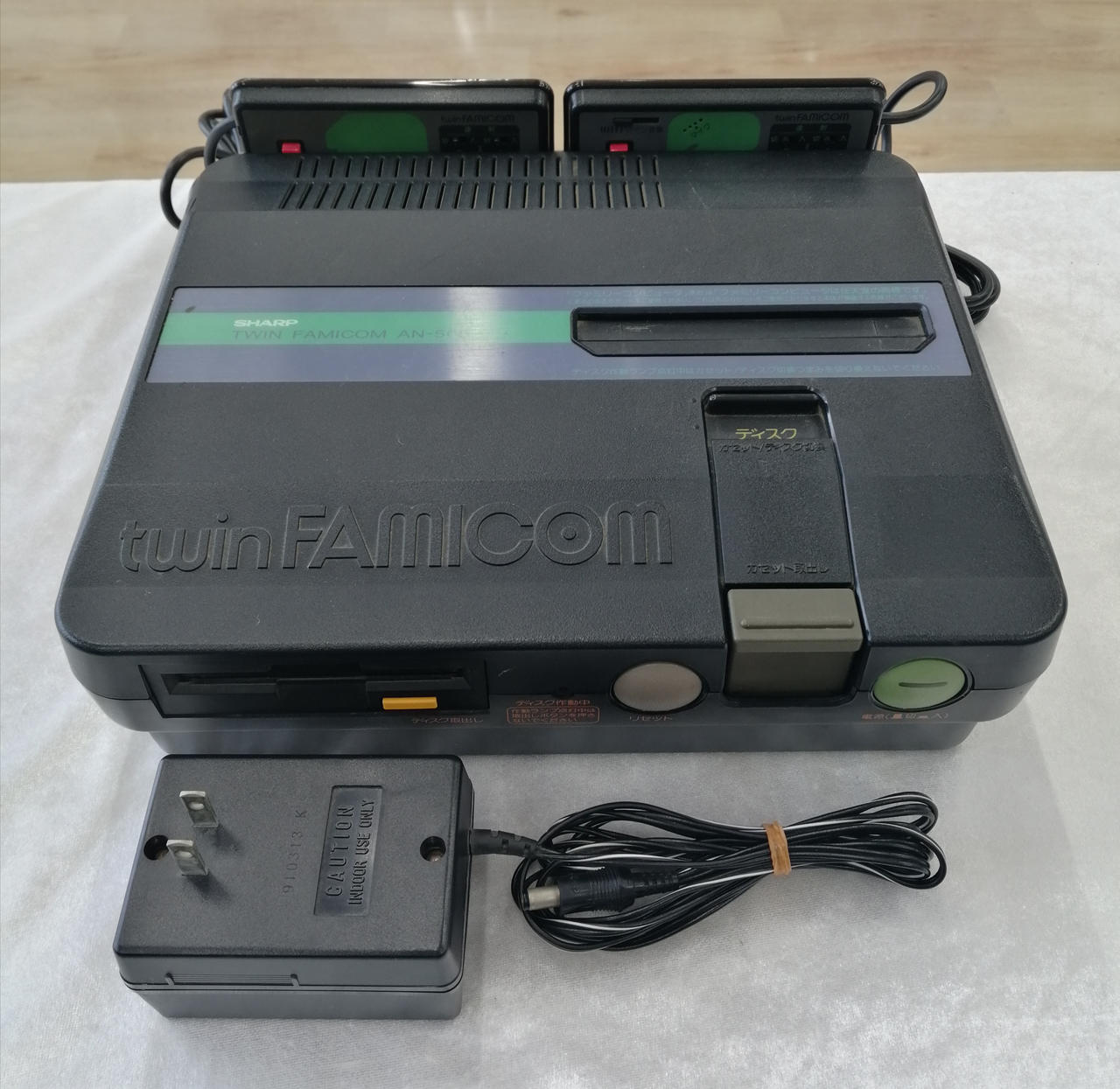 ツインファミコン　ジャンク ジャンク品】ツインファミコン箱付 ディスクNG メーカー直売