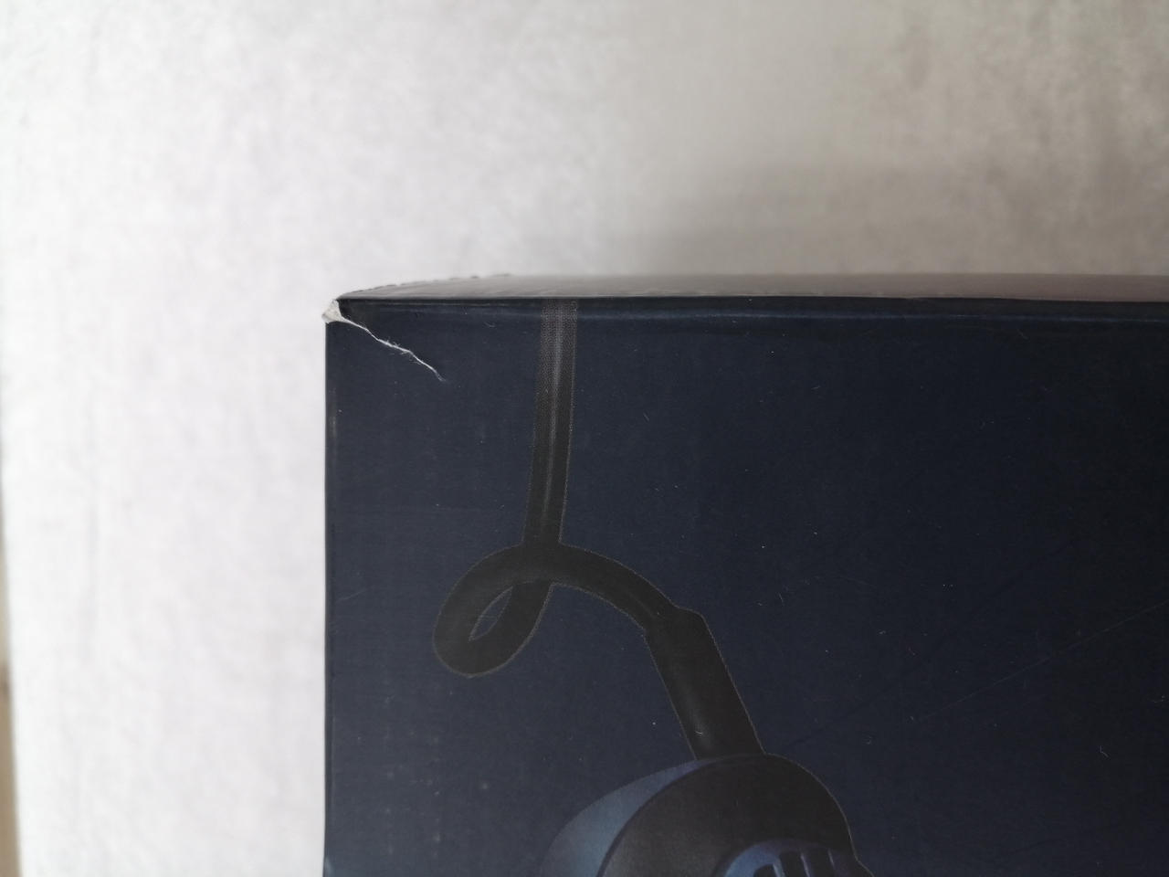 化粧箱傷みあります