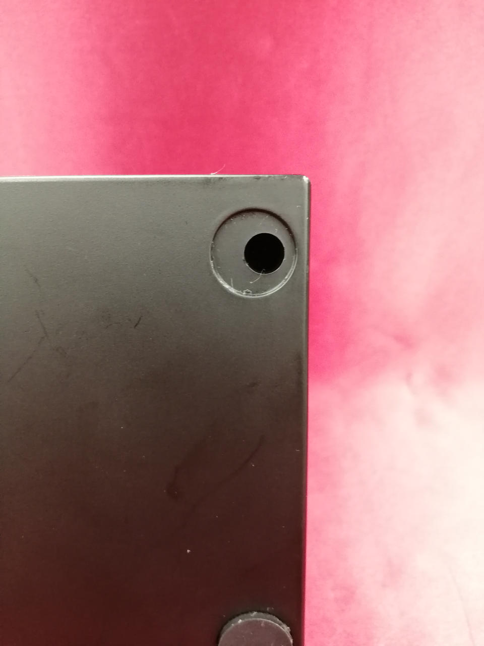 ゴム足一つありません