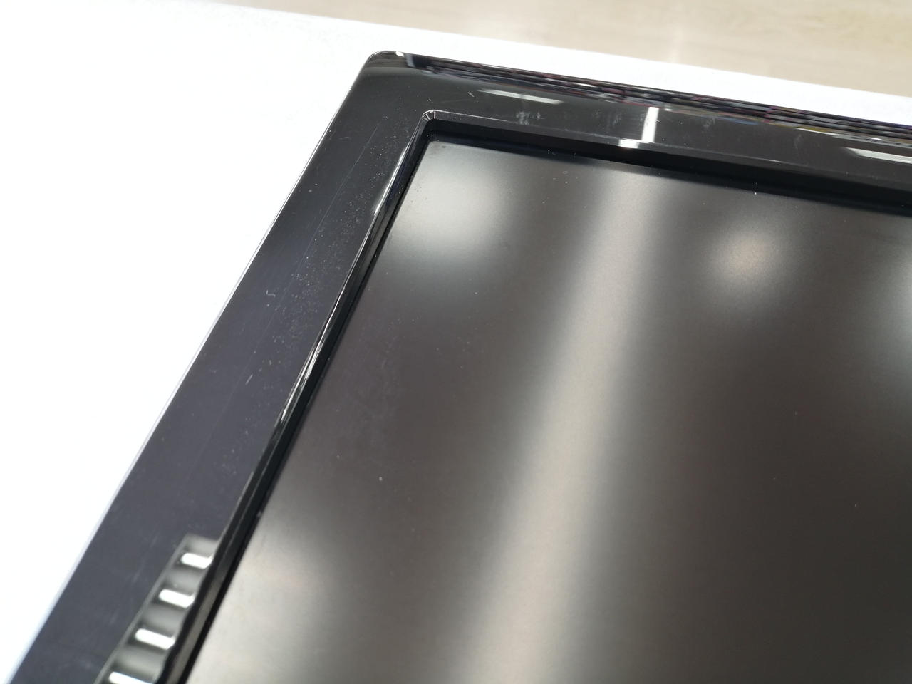 フレームにキズあります