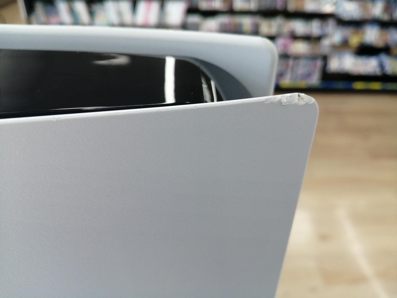 キズ、汚れあります