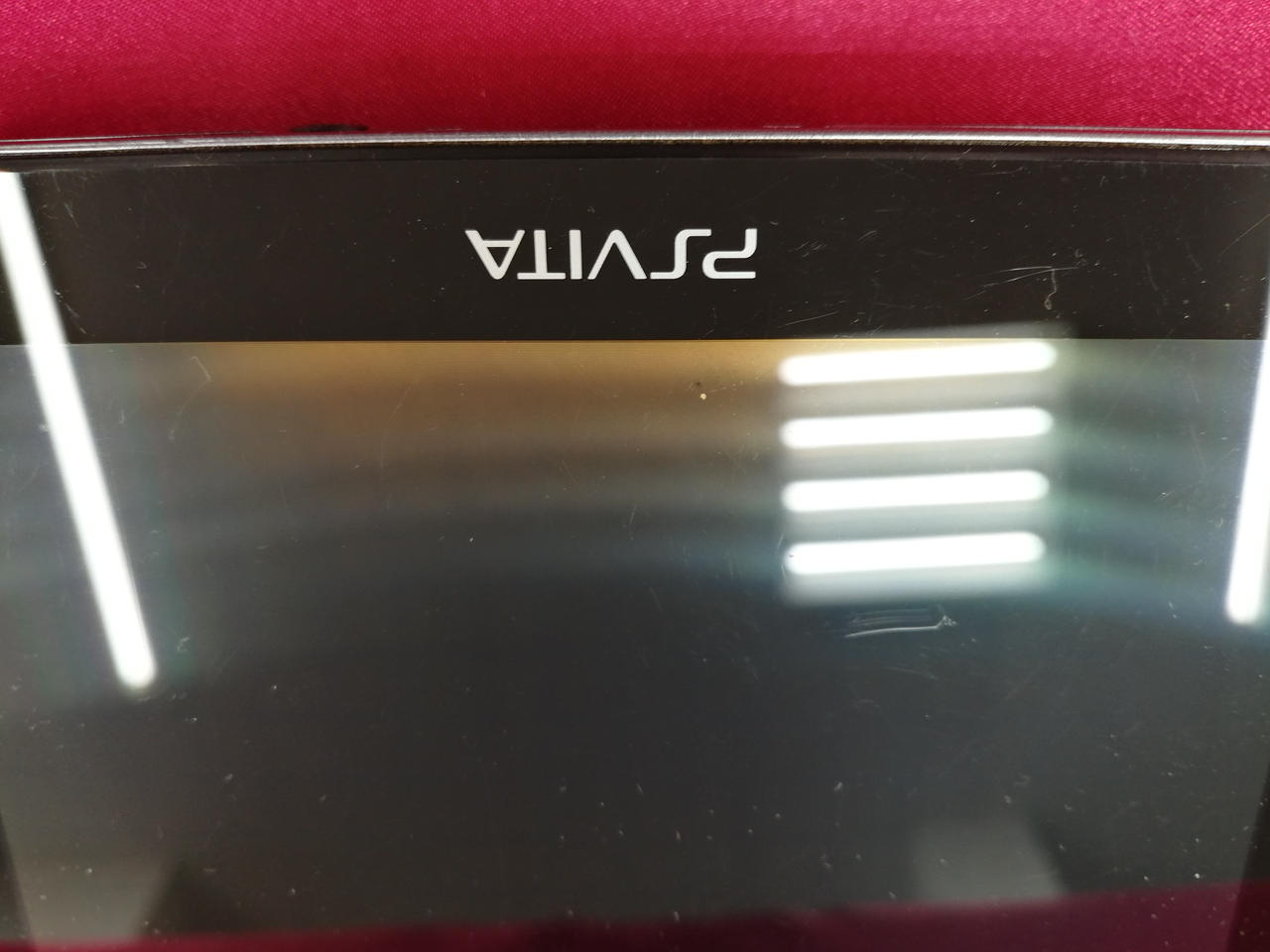 液晶ヤケあります