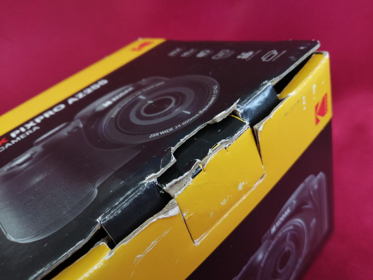 化粧箱傷みあります