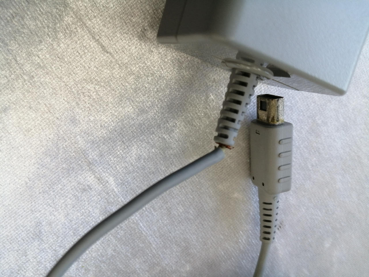 被膜破れあります