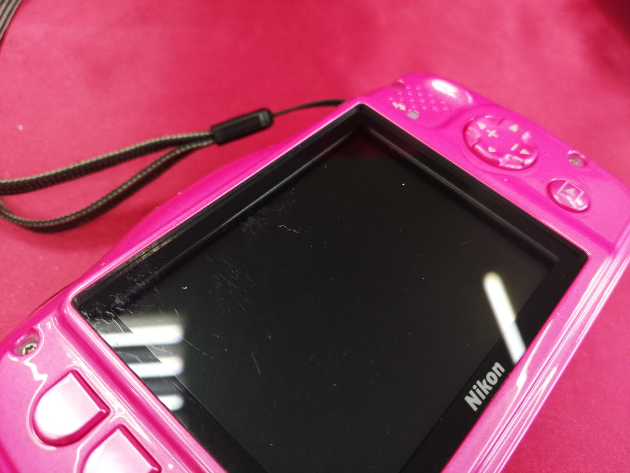 液晶キズあります
