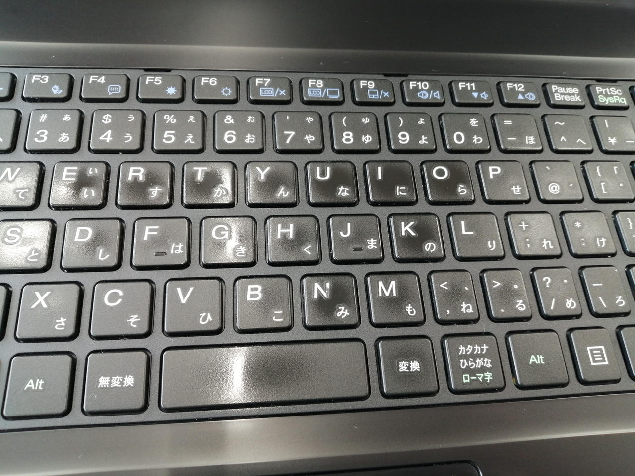 キーボードテカリあります