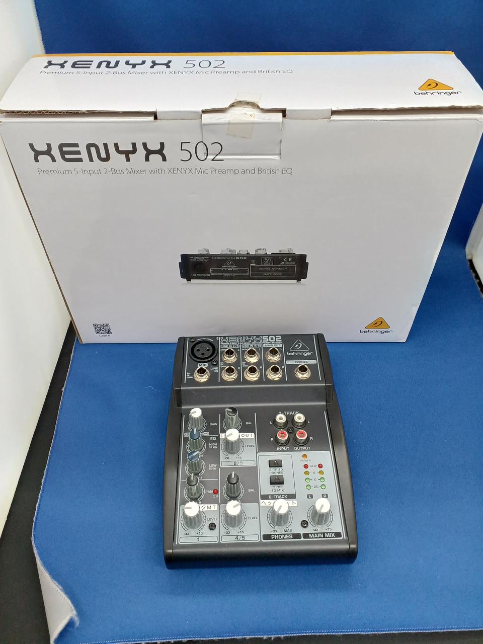 【極美品】外箱内箱付　BEHRINGER ベリンガー BEHRITONE C5A BEHRINGER BEHRITONE C5A パワードモニタースピーカー ペア