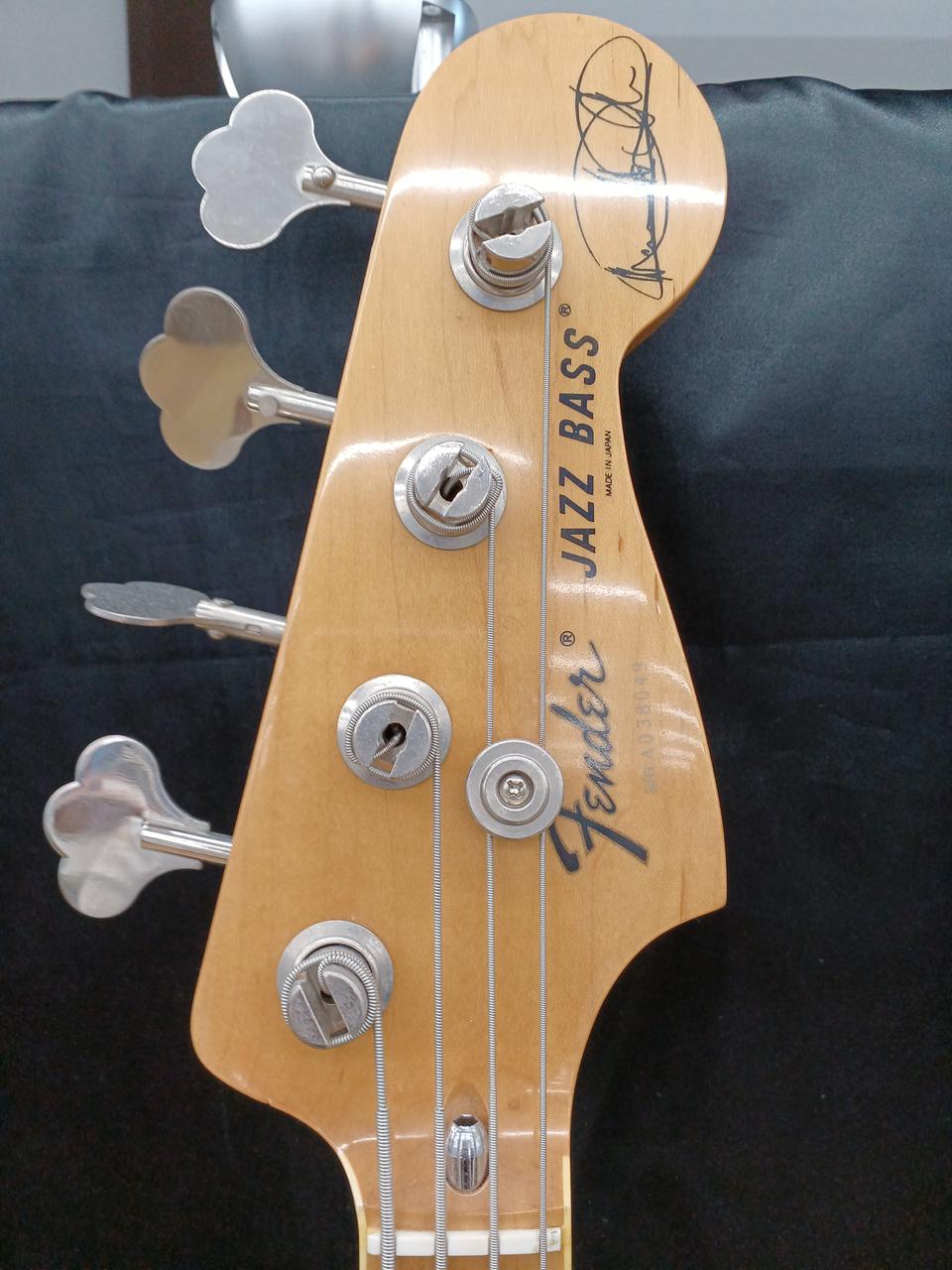 Fender Japan フェンダージャパン　ジャズベース　JD15 ケース付 Fender Japan フェンダー ジャパン Jazz Bass / 3-Tone Sunburst