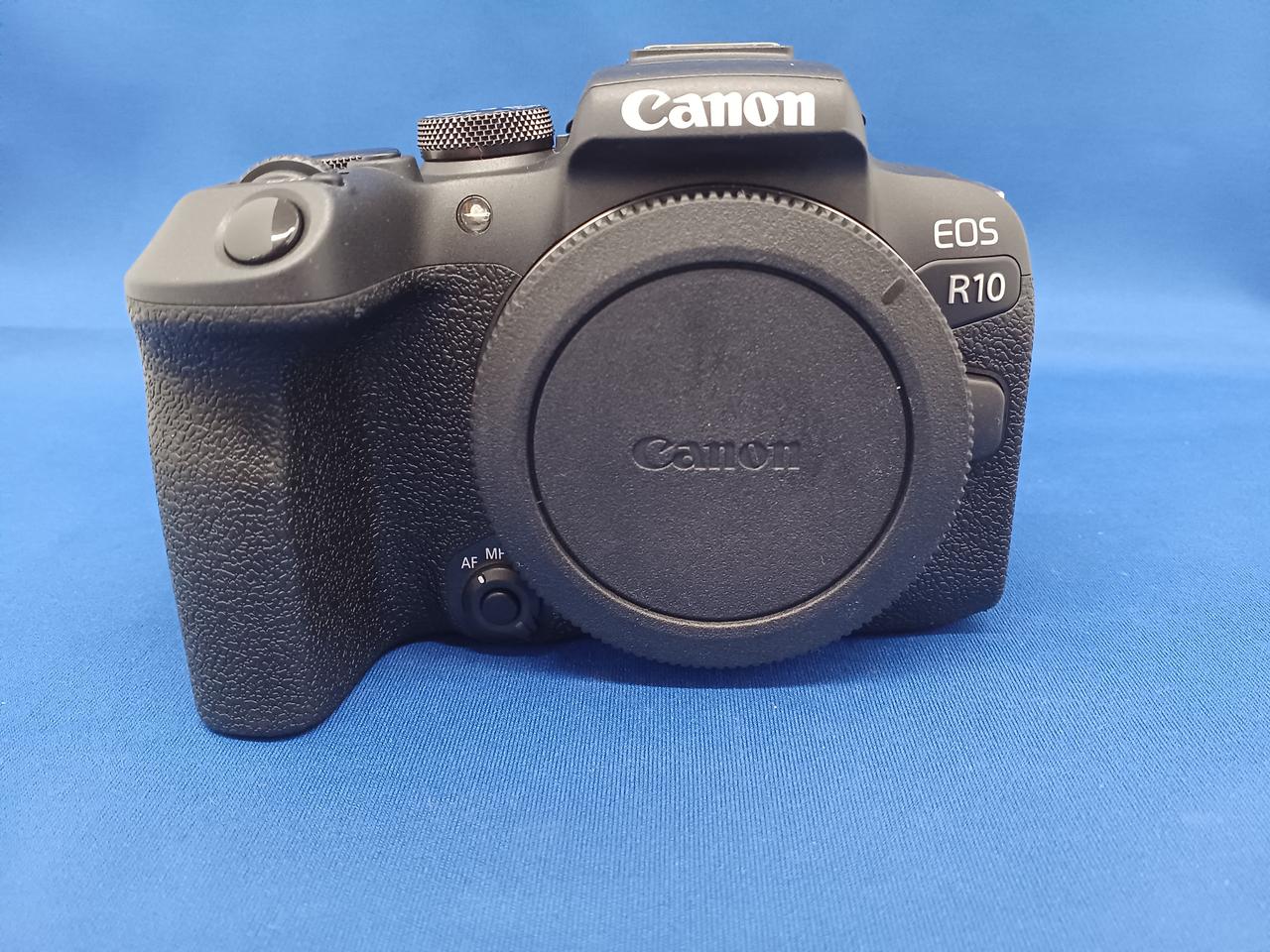 Canon一眼セット⭐レンズ＋CFカード＋取説つき♪ Canon一眼セット⭐レンズ＋CFカード＋取説つき♪