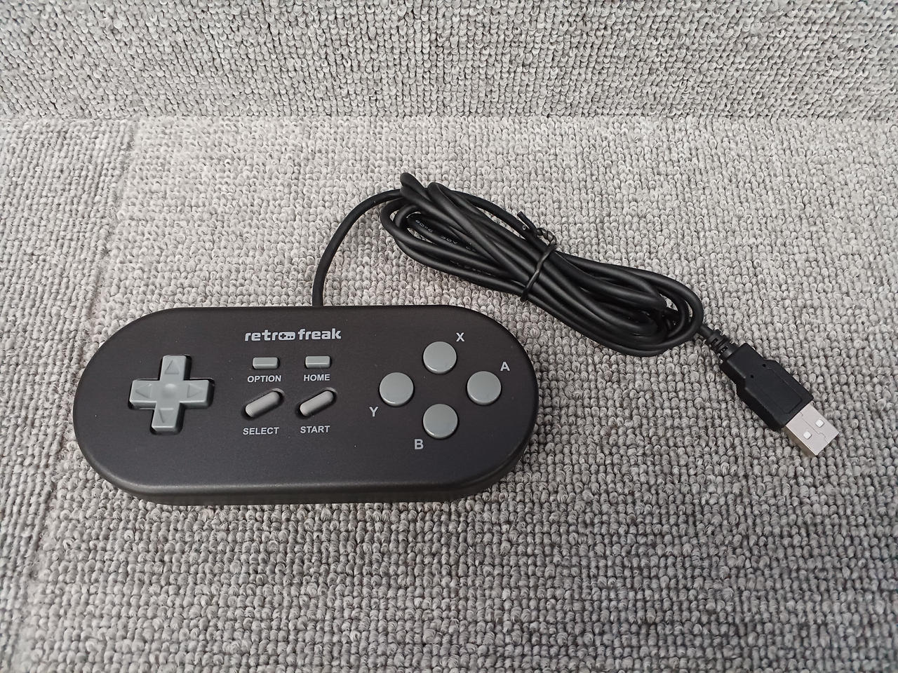 【美品】レトロフリークコントローラーアダプターセット(ブラック) 楽天市場】レトロフリーク (レトロゲーム互換機) コントローラー