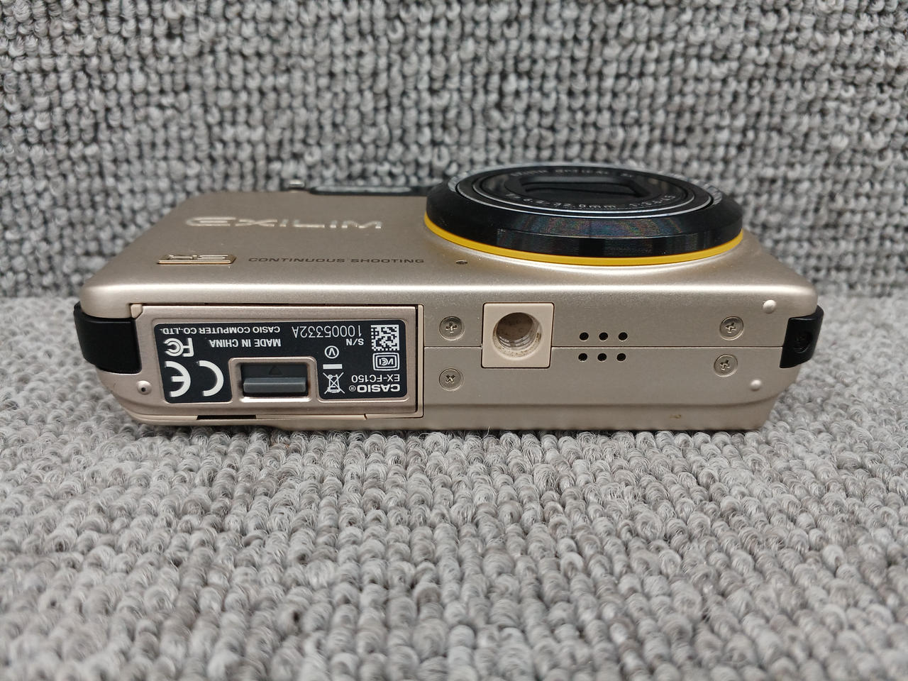 CASIO EX-FC150 デジタルカメラ スロー映像 シルバー 極美品 CASIO EX-FC150 デジタルカメラ スロー映像 シルバー 極美品