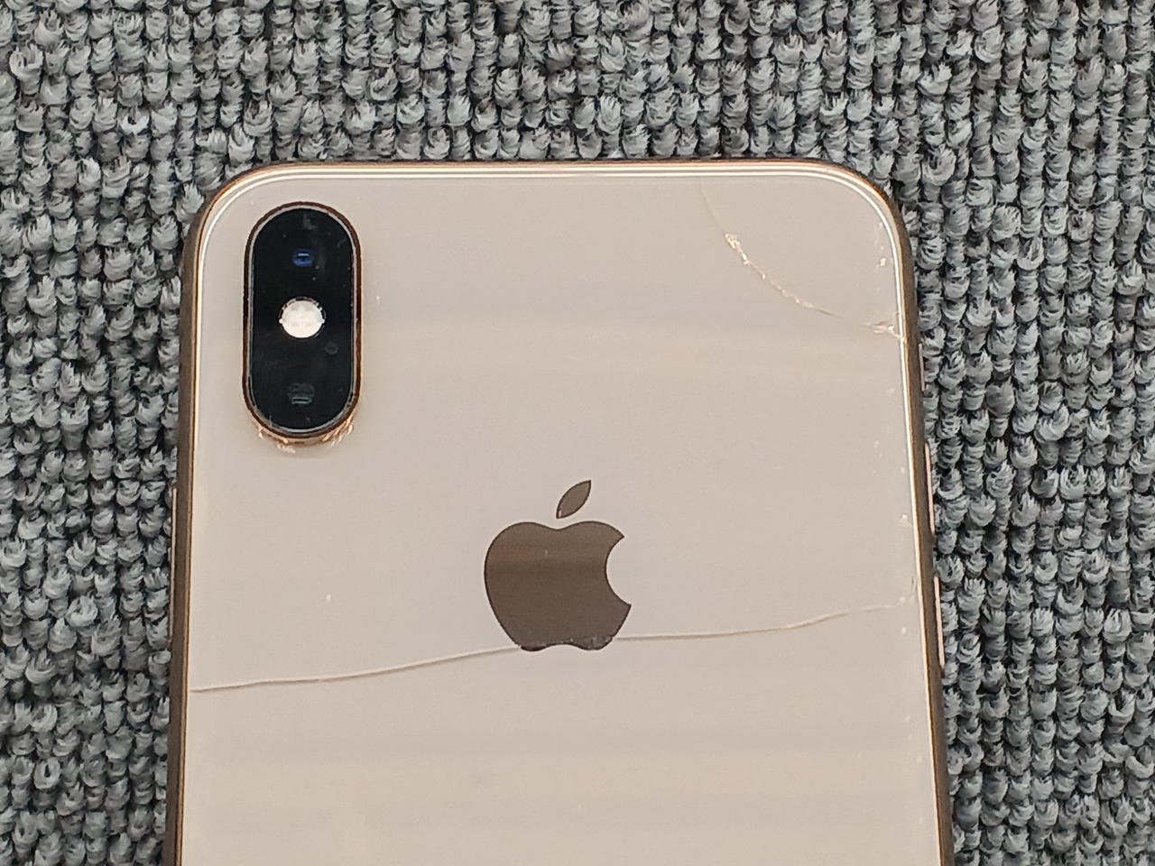 Apple - さくら ジャンク iPhone6splus docomo 64GB iPhone6s 64GB ローズゴールドアウトレット 価格