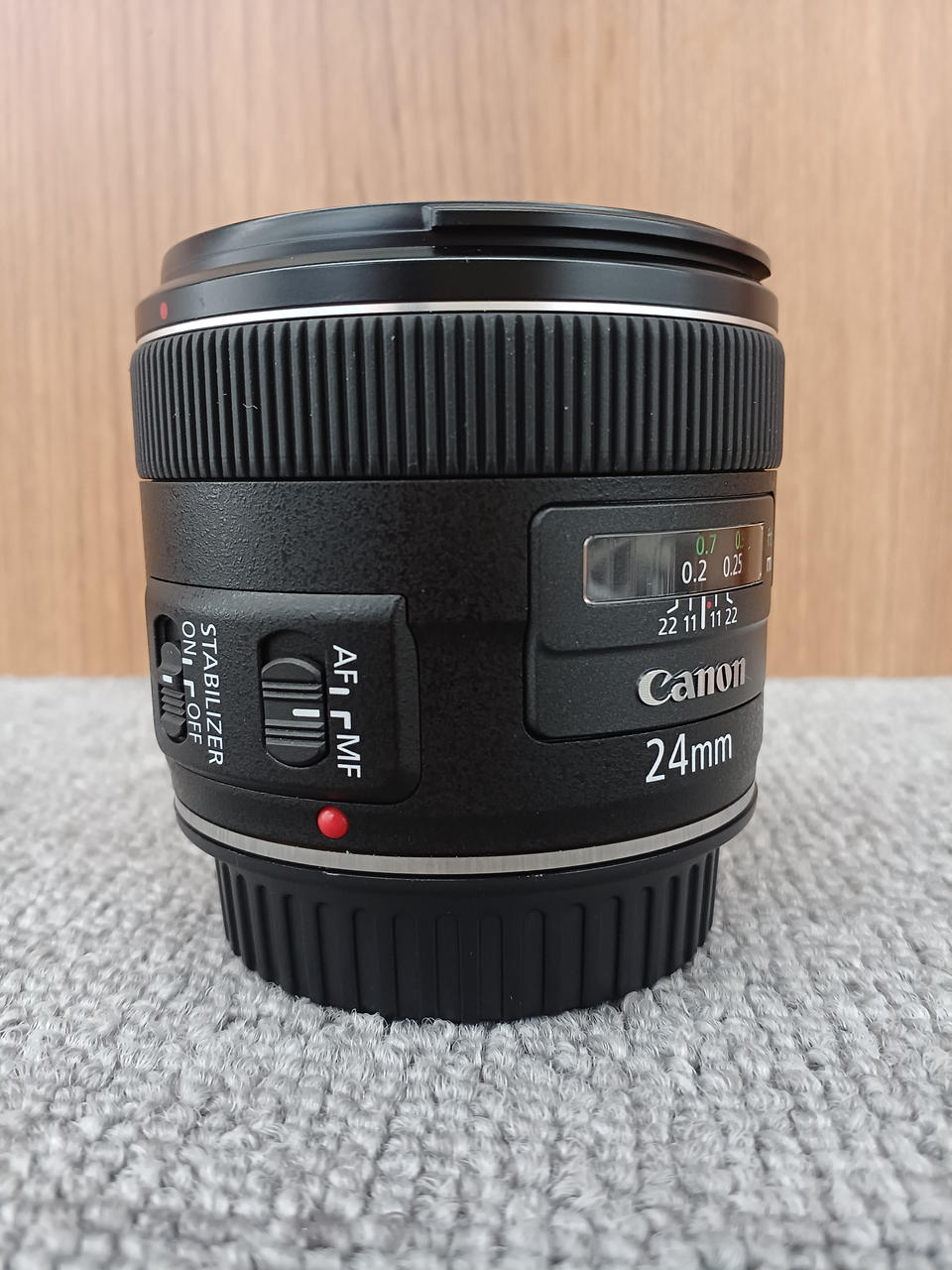 ◇ まーぽぽ ◇Canon純正 300mm 望遠レンズ!!◇ ◇超望遠&高速AF◇Canon純正 300mm 望遠レンズ!!◇