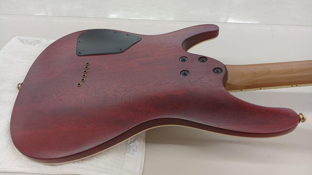 Jagard　Mockingbirdタイプ　エレキギター　　弦は新品に交換済み！ Jagard Mockingbirdタイプ エレキギター 弦は新品に交換済み