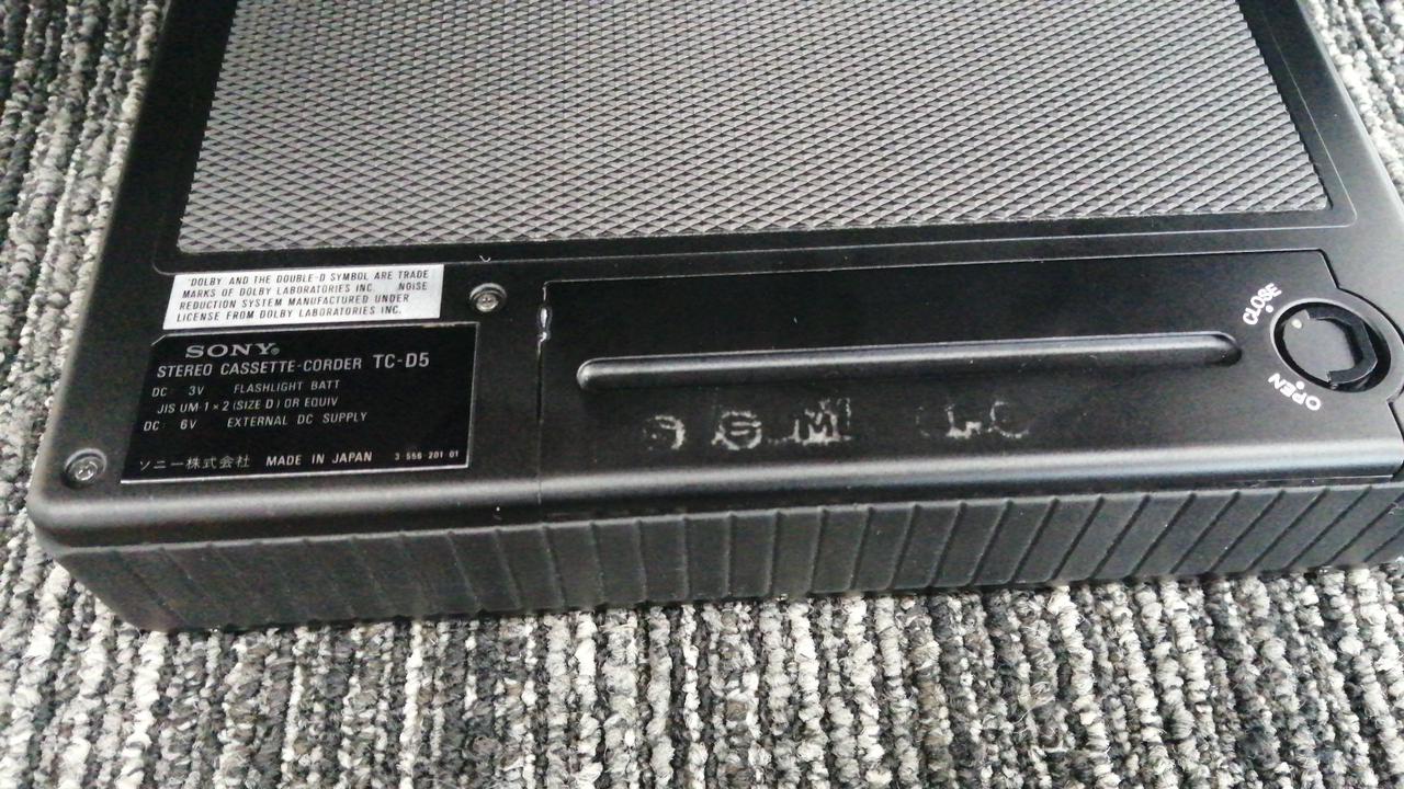 ソニーEDB-9000カセットレコーダージャンク品の出品です。 ソニーEDB-9000カセットレコーダージャンク品の出品です