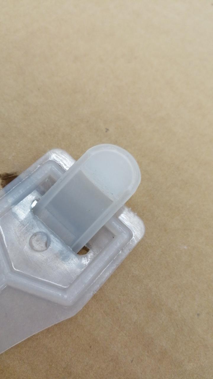 持ち手の爪折れ箇所あり