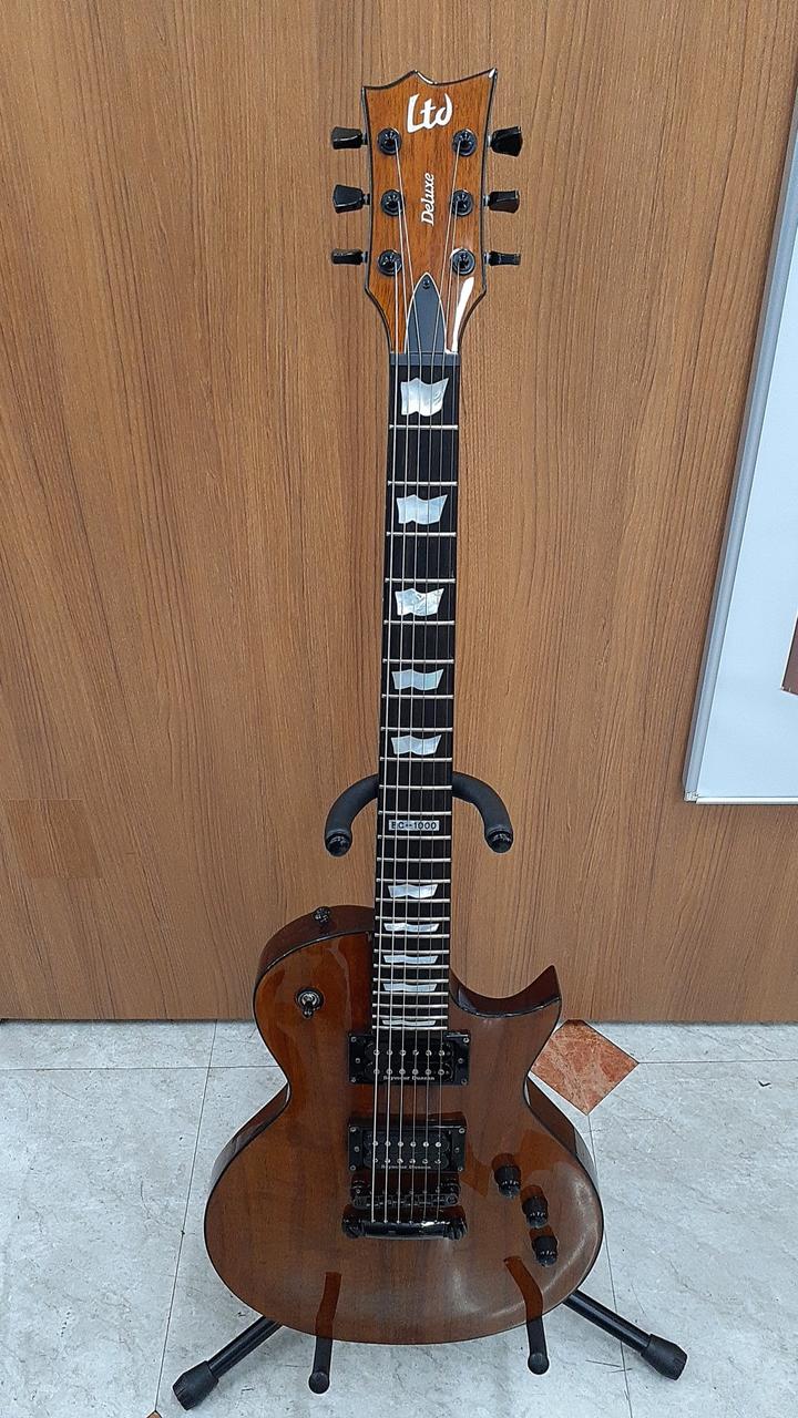 LTD M-1000 KOA ESPハードケース付き LTD M-1000 KOA ESPハードケース