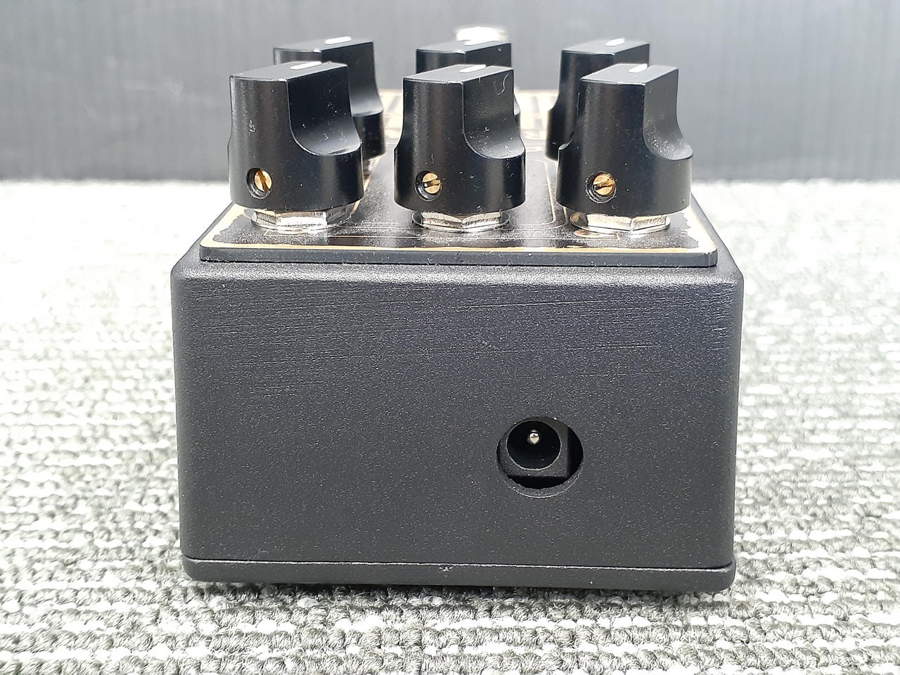 擦れたようなキズ有り