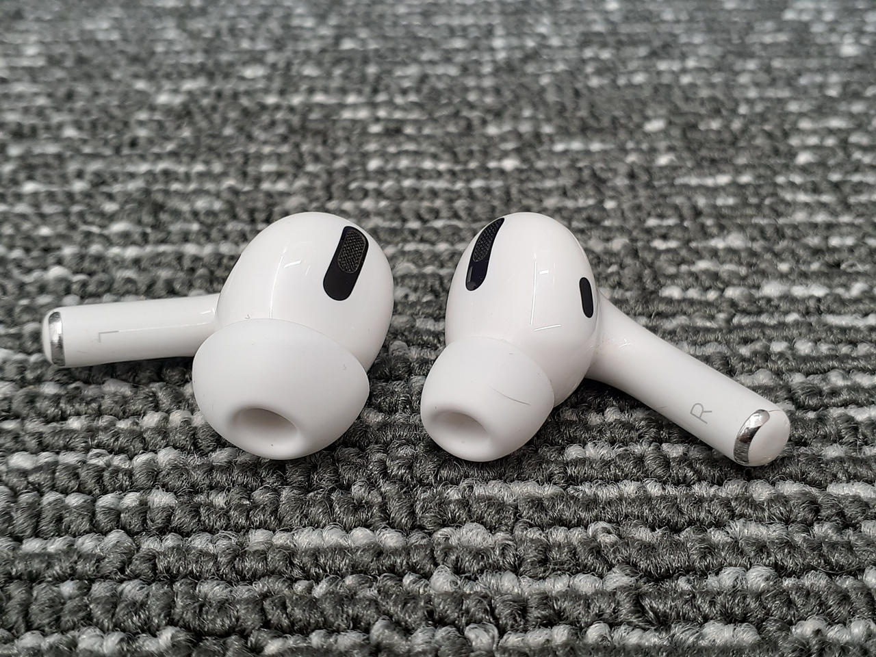 新品 未開封 AirPods Pro MWP22J/A 2021/04/01