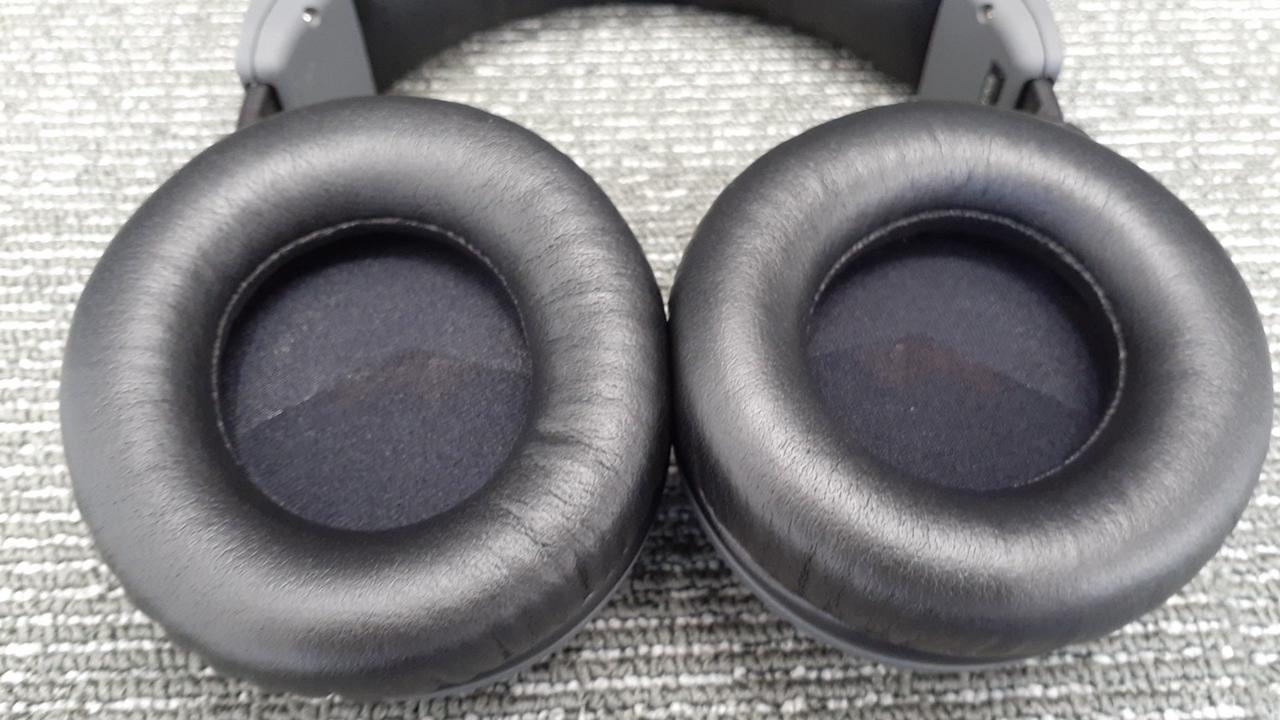 ULTRASONE 有線オーバーイヤーヘッドホン ULTRASONE 有線オーバーイヤーヘッドホン ヘッドホン