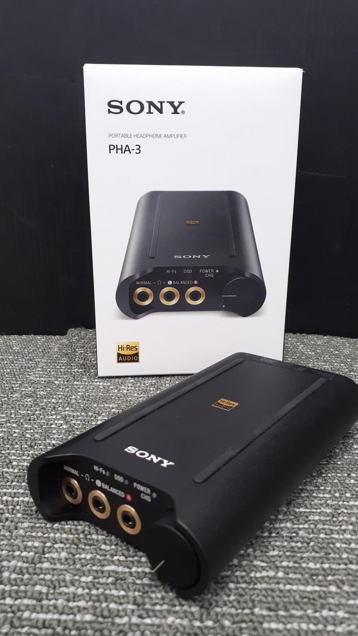 ソニー　ポータブルヘッドホンアンプ ソニーポータブルヘッドホンアンプ「PHA-1」と iPod用コンパクト