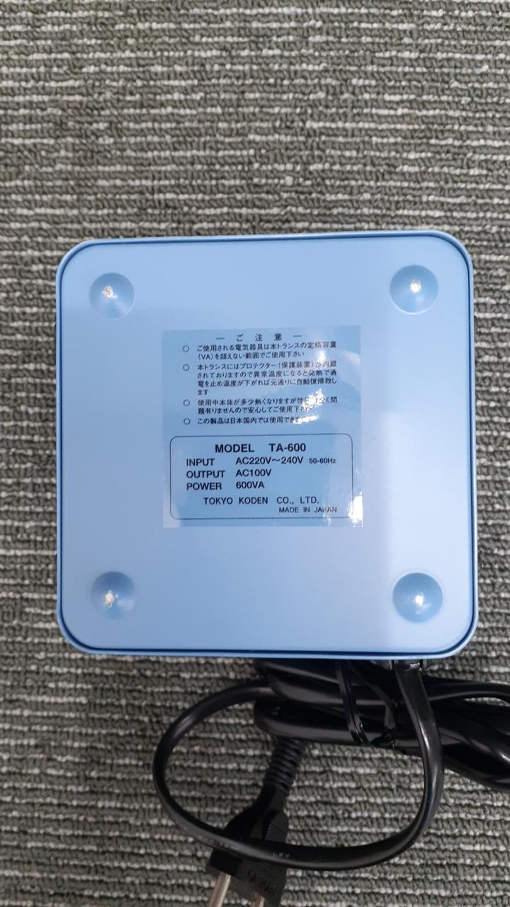 KODEN TA-600 変圧器 600VA 海外生活用変圧器 220V-240V地域用 容量600W KODEN TA-600 220V