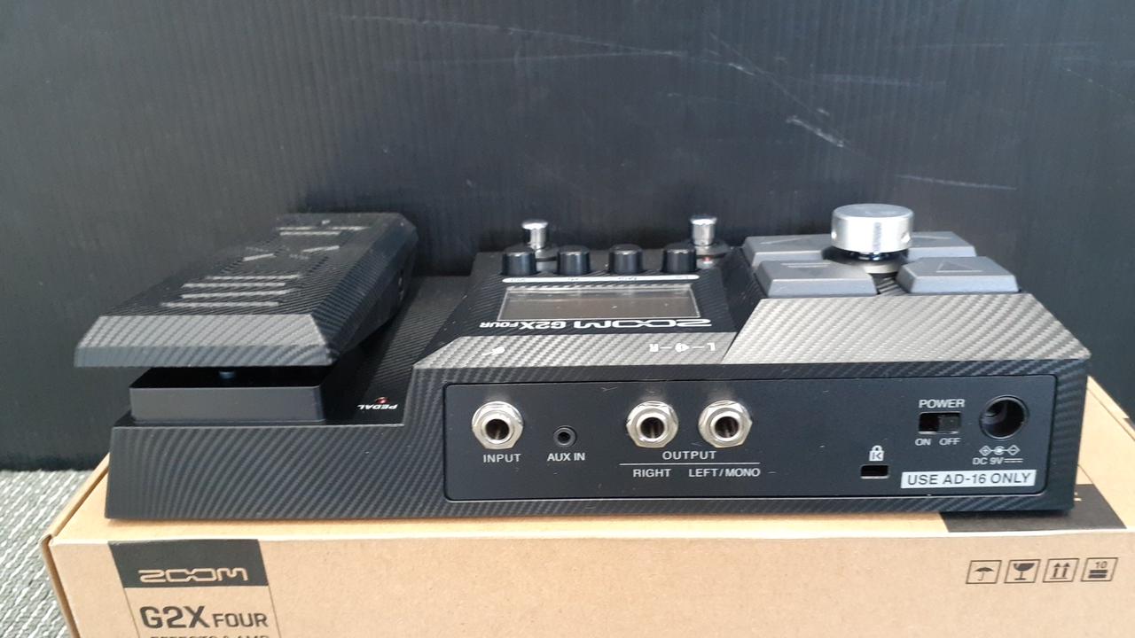 ZOOM G2X FOUR マルチエフェクター G2FOUR & G2X FOUR Effects & Amp Emulator | ZOOM