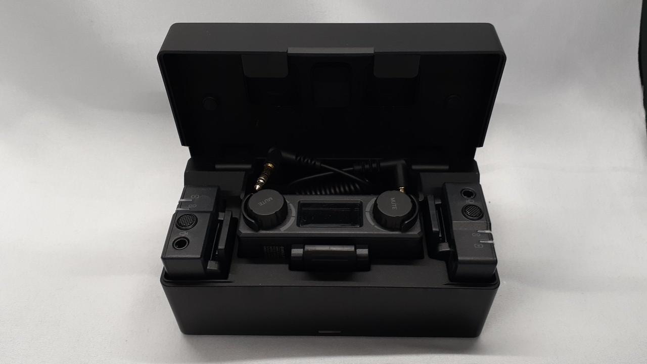 HOLLYLAND ワイヤレスマイク　ほぼ未使用　ハードケースと付属品あり HOLLYLAND|ワイヤレスマイク|HARDOFFオフモール（オフモ