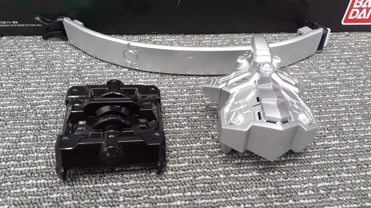 アマゾンサイズパーツ欠品てす。