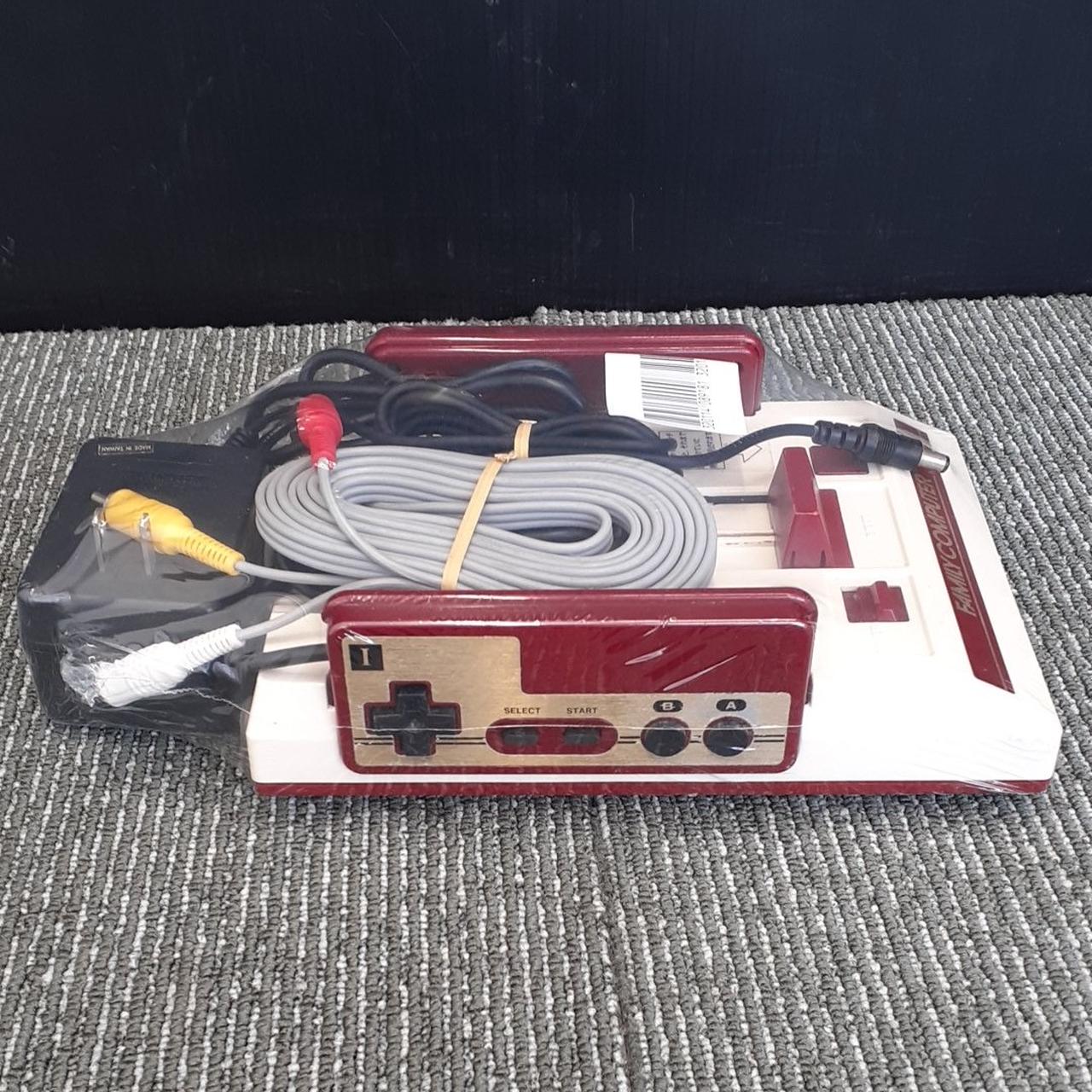 任天堂 - Nintendo HVC-001 AV改造済　HDMI仕様　ファミコン本体　中古 ニンテンドウ(NINTENDO)|ファミコン(AV出力改造済み)|HARDOFF