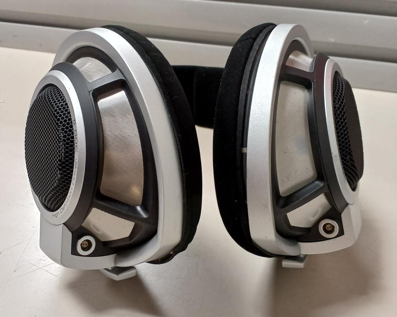 【中古】ゼンハイザー(Sennheiser) ヘッドホンアイボリー Amazon.co.jp: ゼンハイザー ヘッドホン オープン型 HD 559