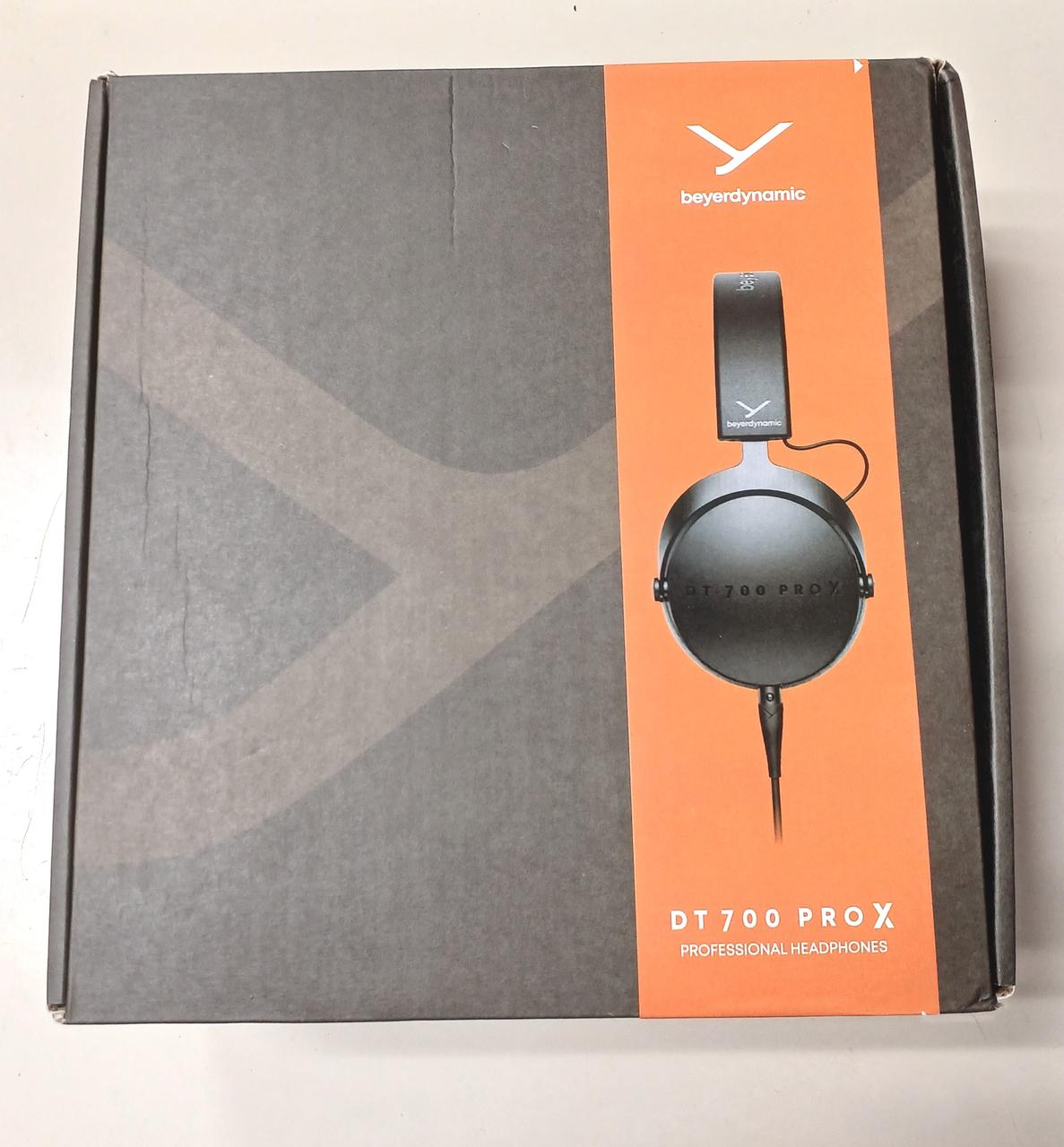 美品　Beyerdynamic DT1350 ヘッドホン　ケース付き beyerdynamic ( ベイヤーダイナミック ) DT1350 密閉型