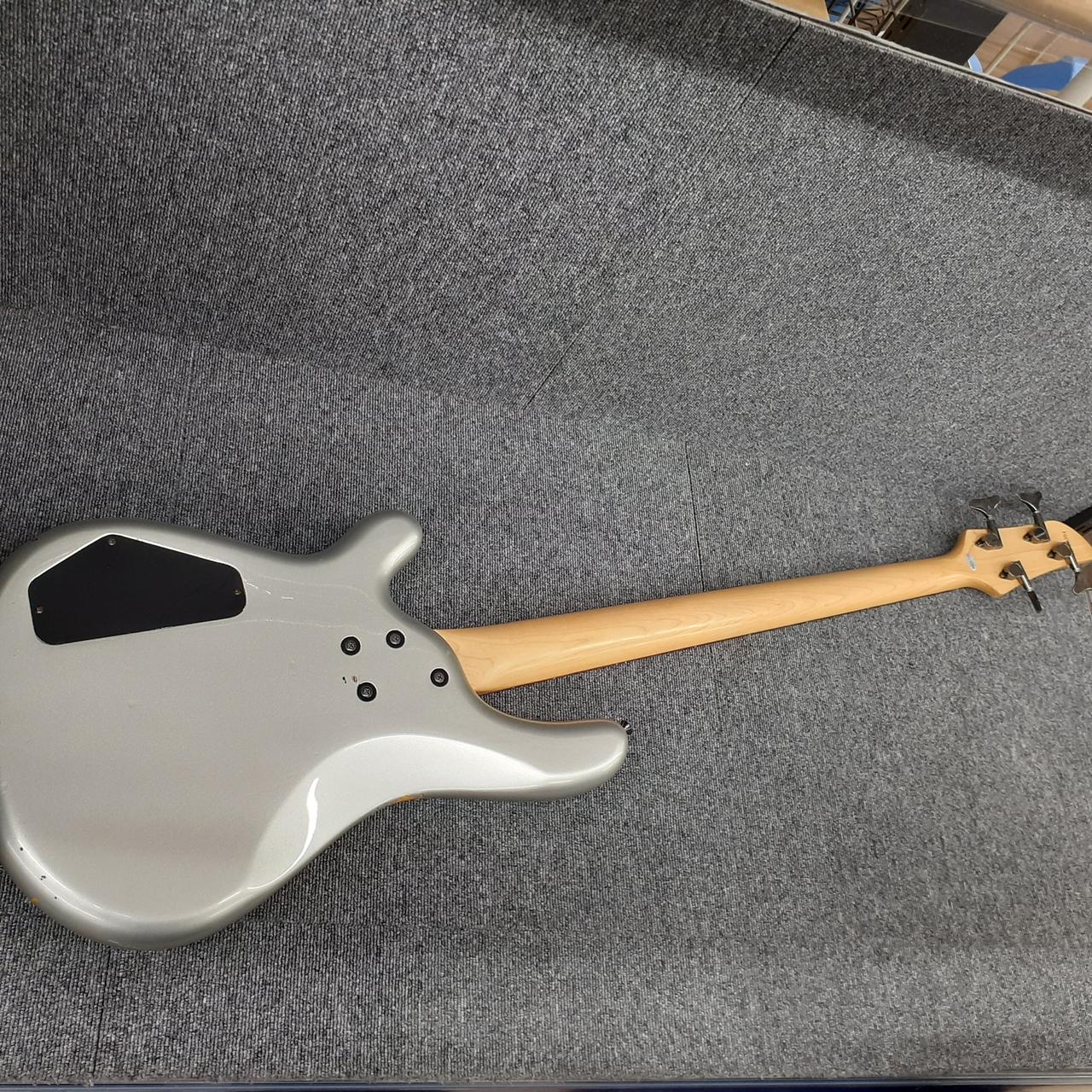 美品 FERNANDES GRAVITY 4X ベース ギター 4弦 シルバー フェルナンデス(FERNANDES)|エレキベース|HARDOFFオフモール