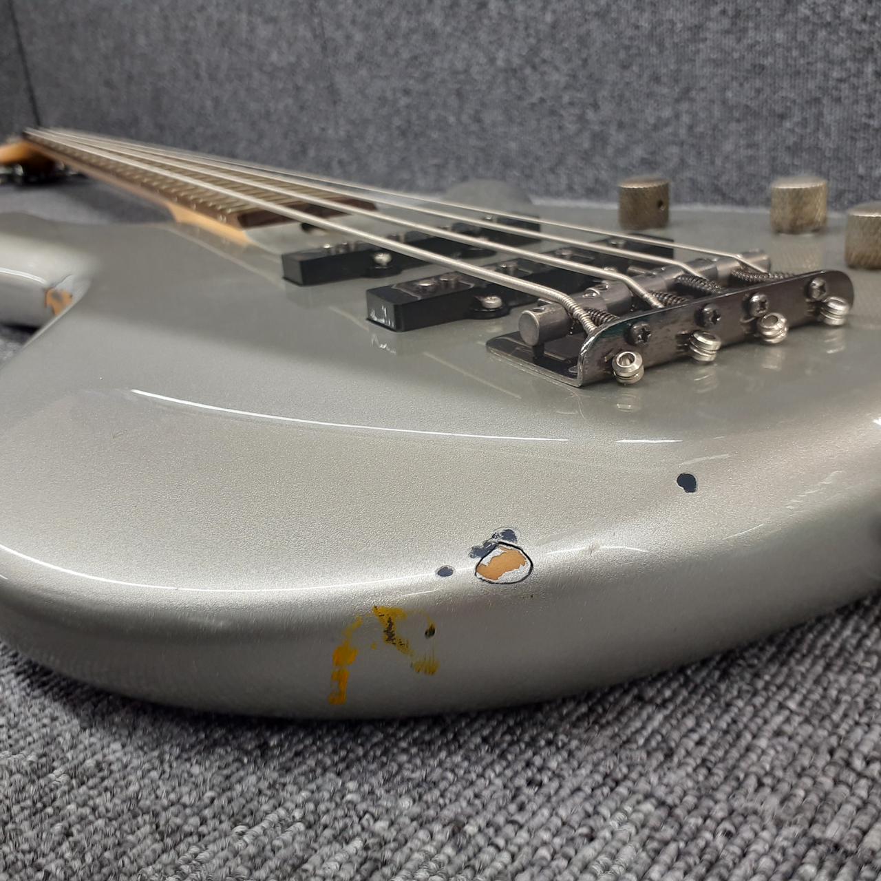 美品 FERNANDES GRAVITY 4X ベース ギター 4弦 シルバー フェルナンデス(FERNANDES)|エレキベース|HARDOFFオフモール