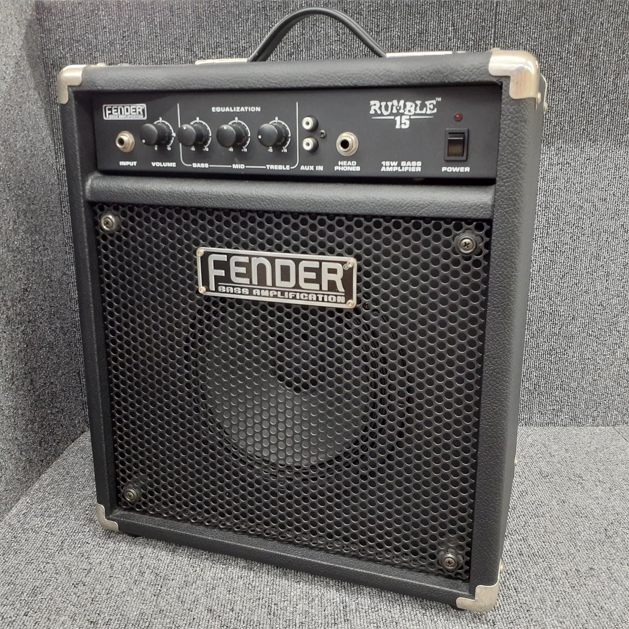 ほぼ新品　極美品 Fender ベース用アンプ Rumble15 Amazon.co.jp: FENDER (フェンダー) ベースアンプ RUMBLE 15 V3
