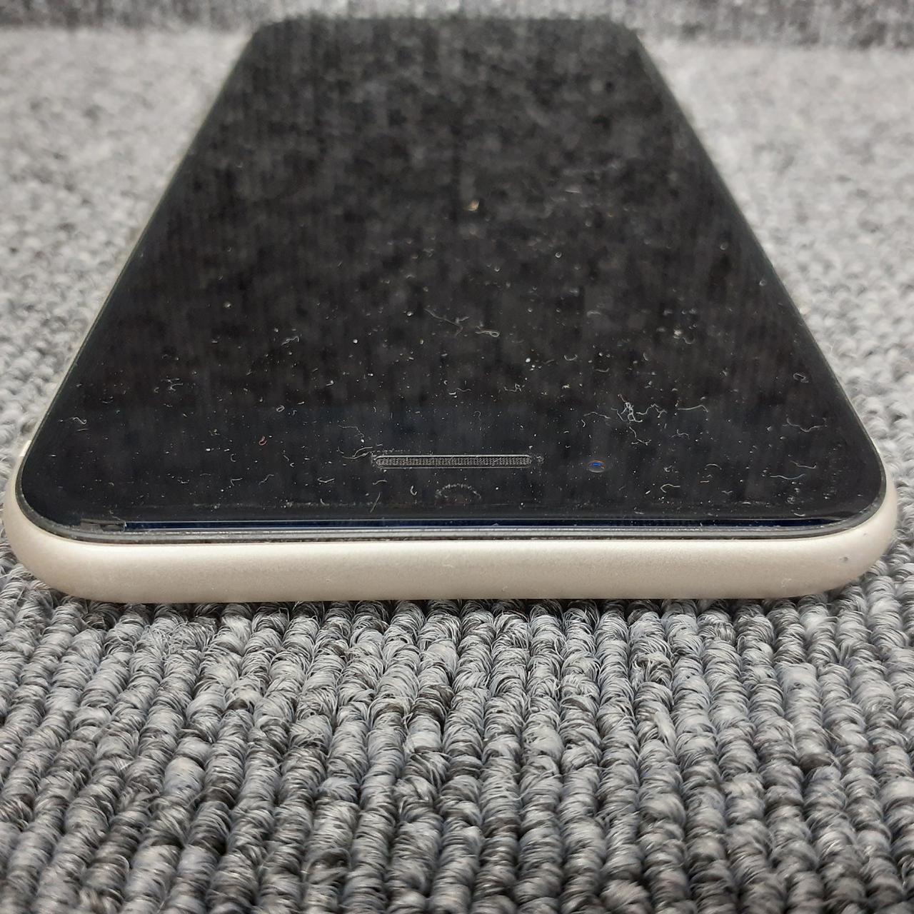 コンピュータ・IT iPhoneSE USED-Excellent-Condition-Apple