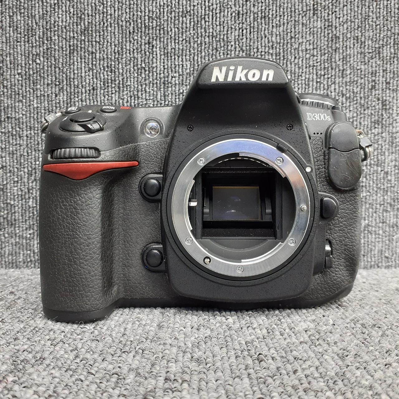 【故障品】Nikon D300S デジタル一眼レフカメラ 本体 Nikon D300S(ニコン) - 中古カメラ・レンズ買取の専門店ファイブ
