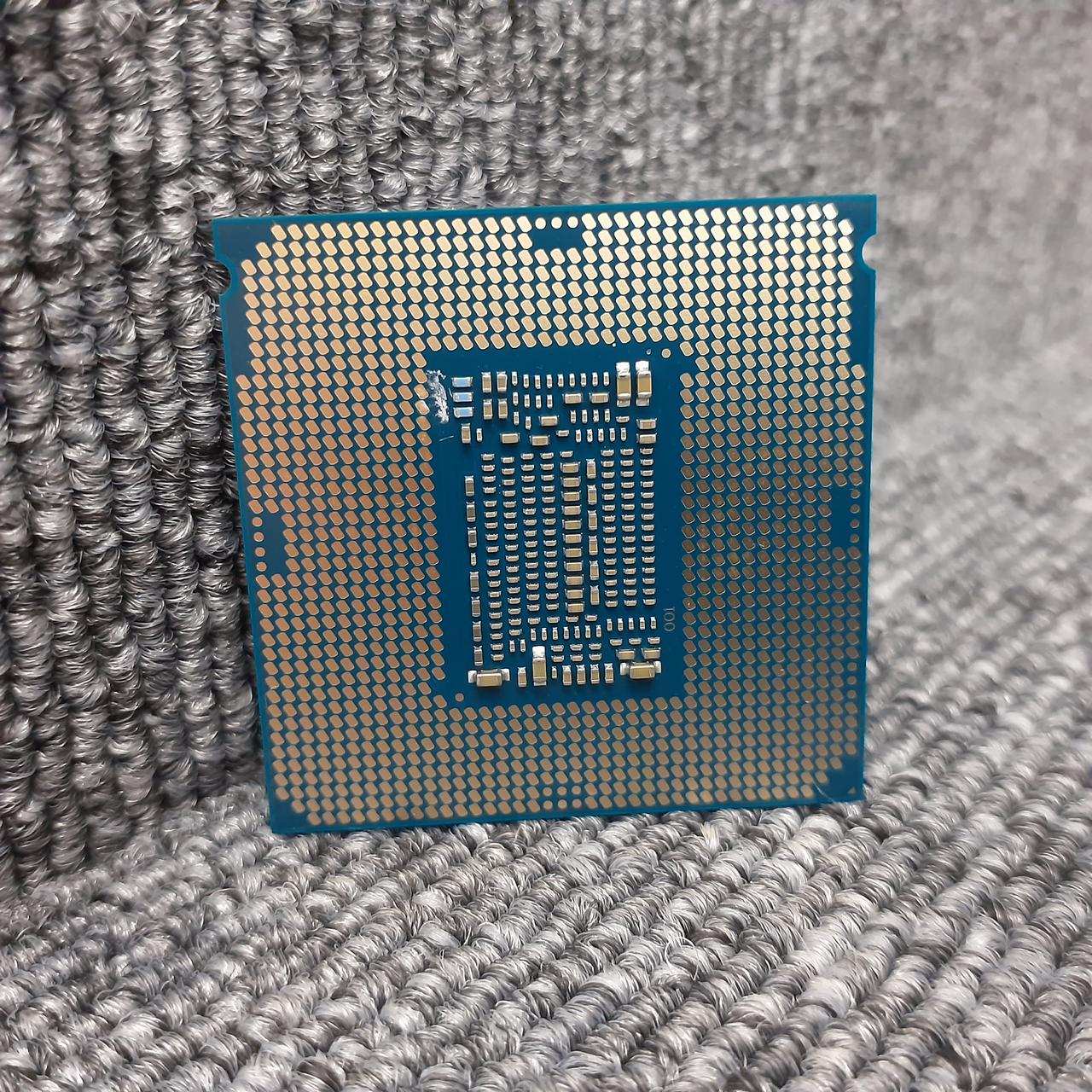 Intel Core i7-8700　半ジャンク品 Amazon | インテル Intel CPU Core i7-8700 3.2GHz 12M