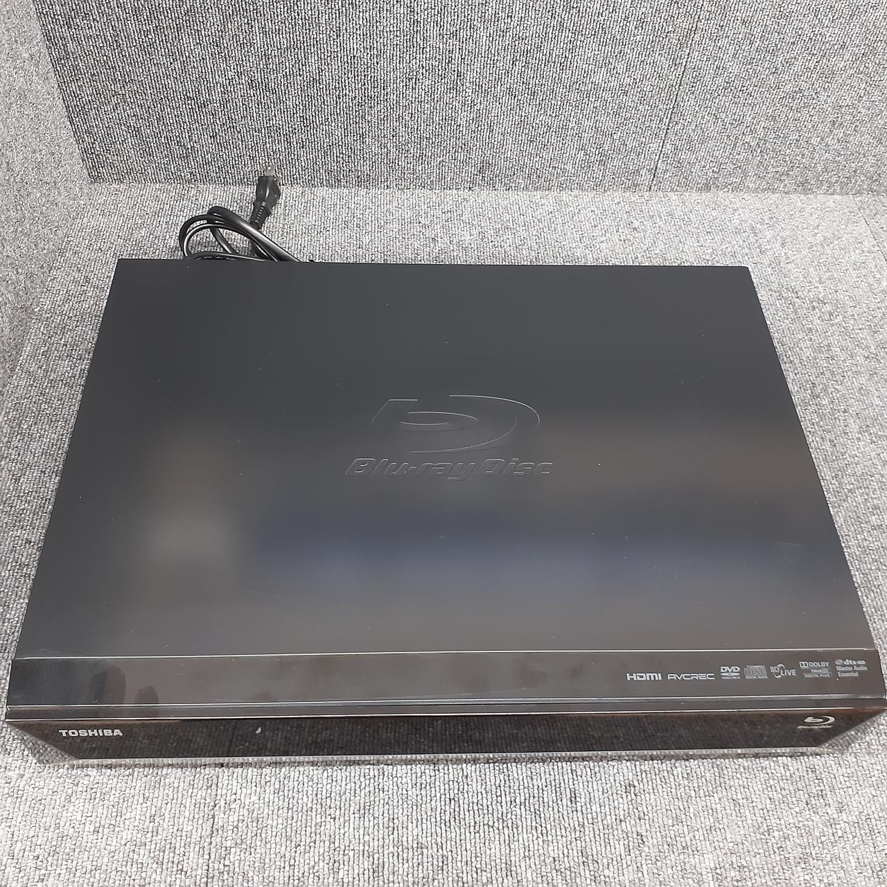 TOSHIBA PB ポータブル(トウシバ) TOSHIBA ポータブルDVDプレイヤー SD-P710S-W 東芝 〈SDP710SW