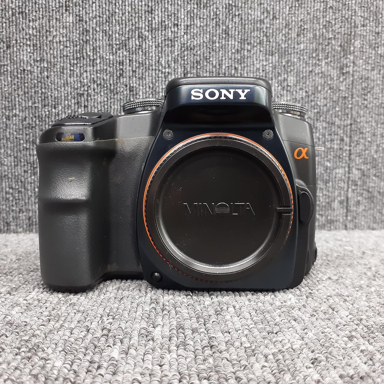 サト　　値下げ！　Sony ブラック デジタル一眼レフカメラ 中古 SONY カメラ 通販｜在庫多数・最短当日発送｜フジヤカメラ
