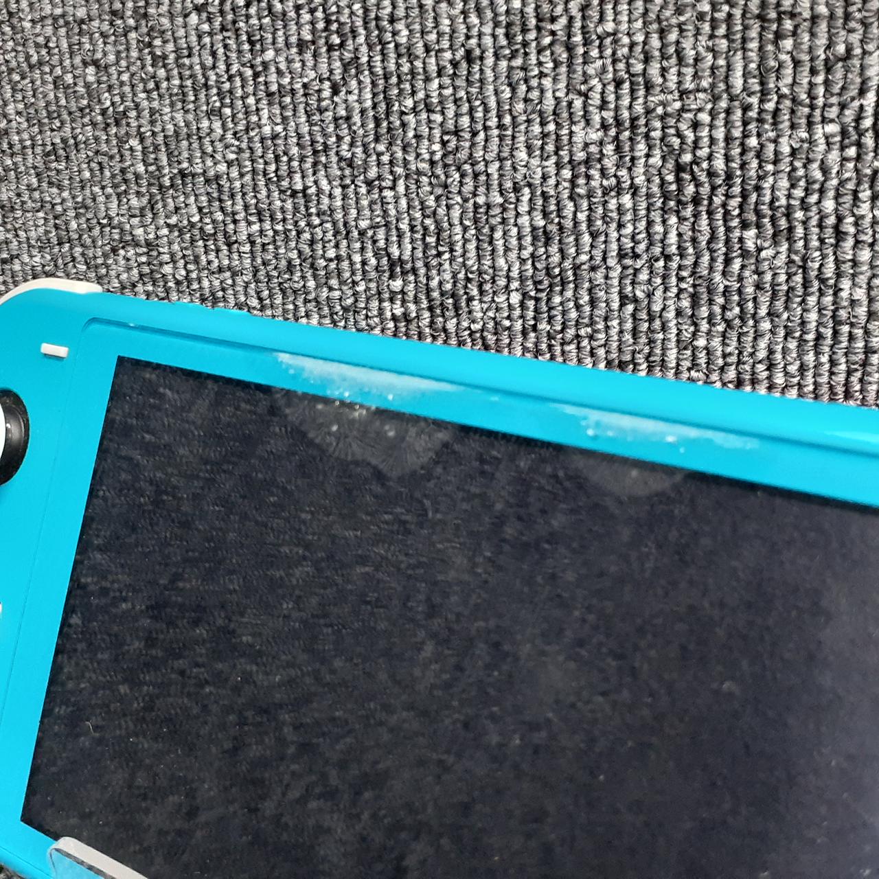 保護フィルム剥がれかけ
