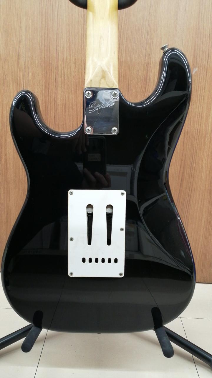 スクワイア　エレキギター Squier by Fender Affinity Series Stratocaster Junior HSS Ice