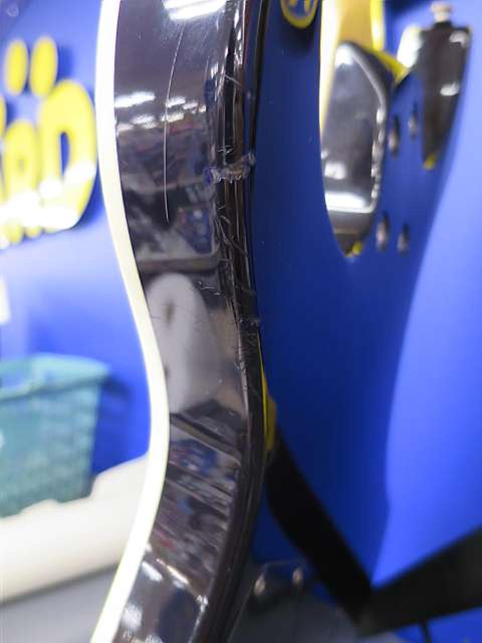 ボディ側面打痕