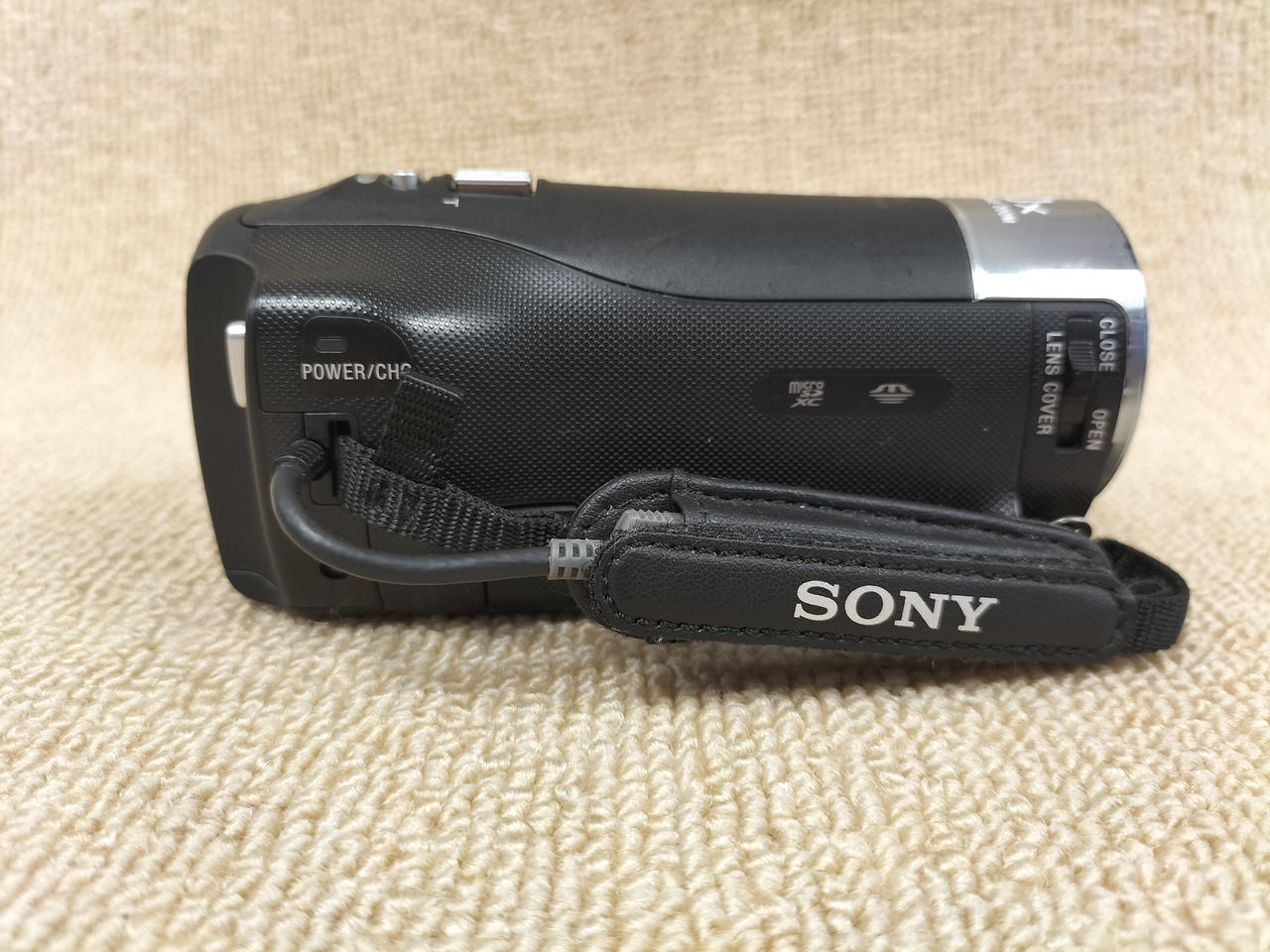 美品 4Kビデオカメラ 外箱は無し SONY|ビデオカメラ|【ハードオフ公式通販】オフモール|1011070000017218