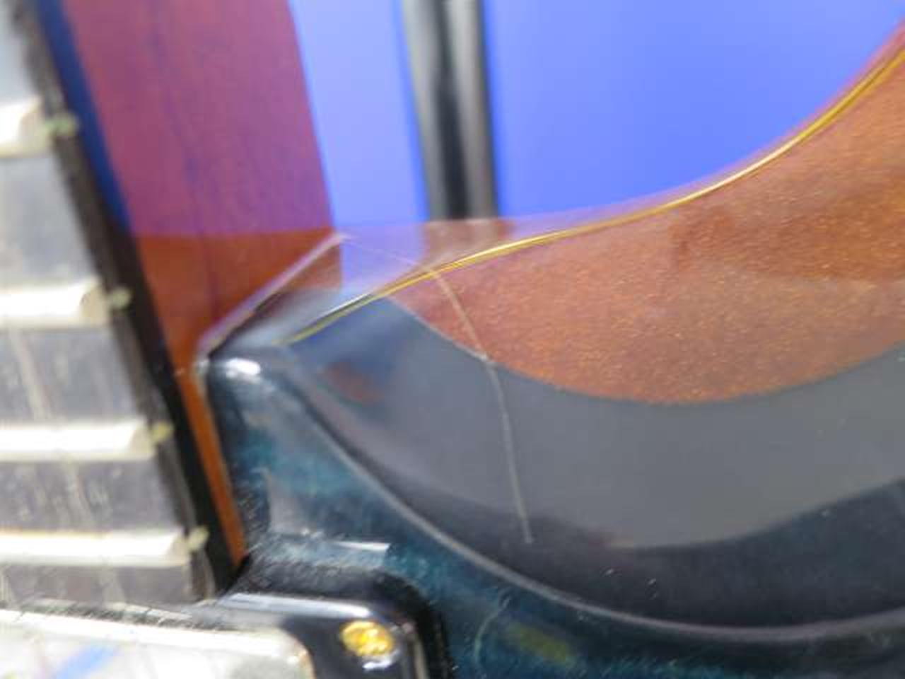 塗装クラック？