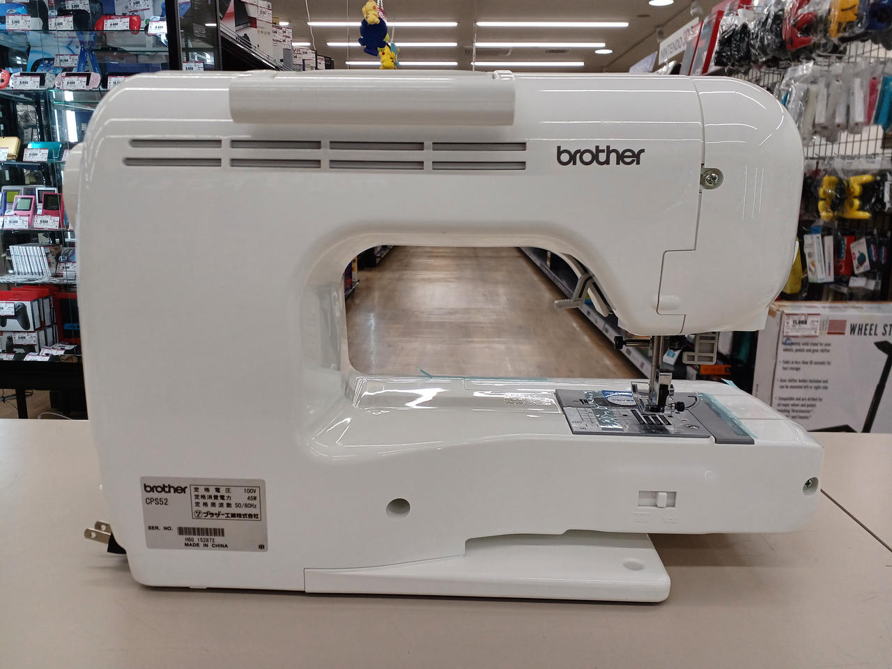 美品　ブラザー　コンピューターミシン本体　BF-6500　フットコントローラー付 美品 ブラザー コンピューターミシン本体 BF-6500 フットコントローラー付