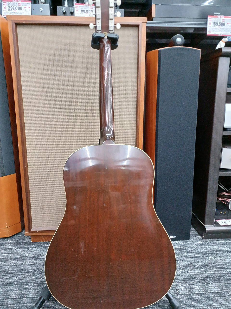 Gibson アコースティックギター J50 ハードケース付き ☆GIBSON LTD J-50 ADJ アコースティックギター ハードケース付