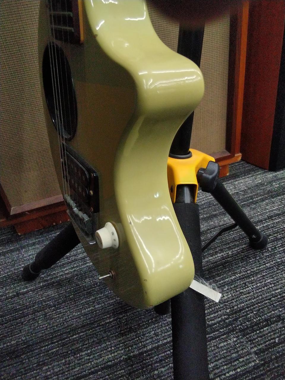 【送料無料】フェルナンデス　アンプ内蔵エレキギター 楽天市場】FERNANDES（フェルナンデス） アンプ内蔵ギター ZO-3