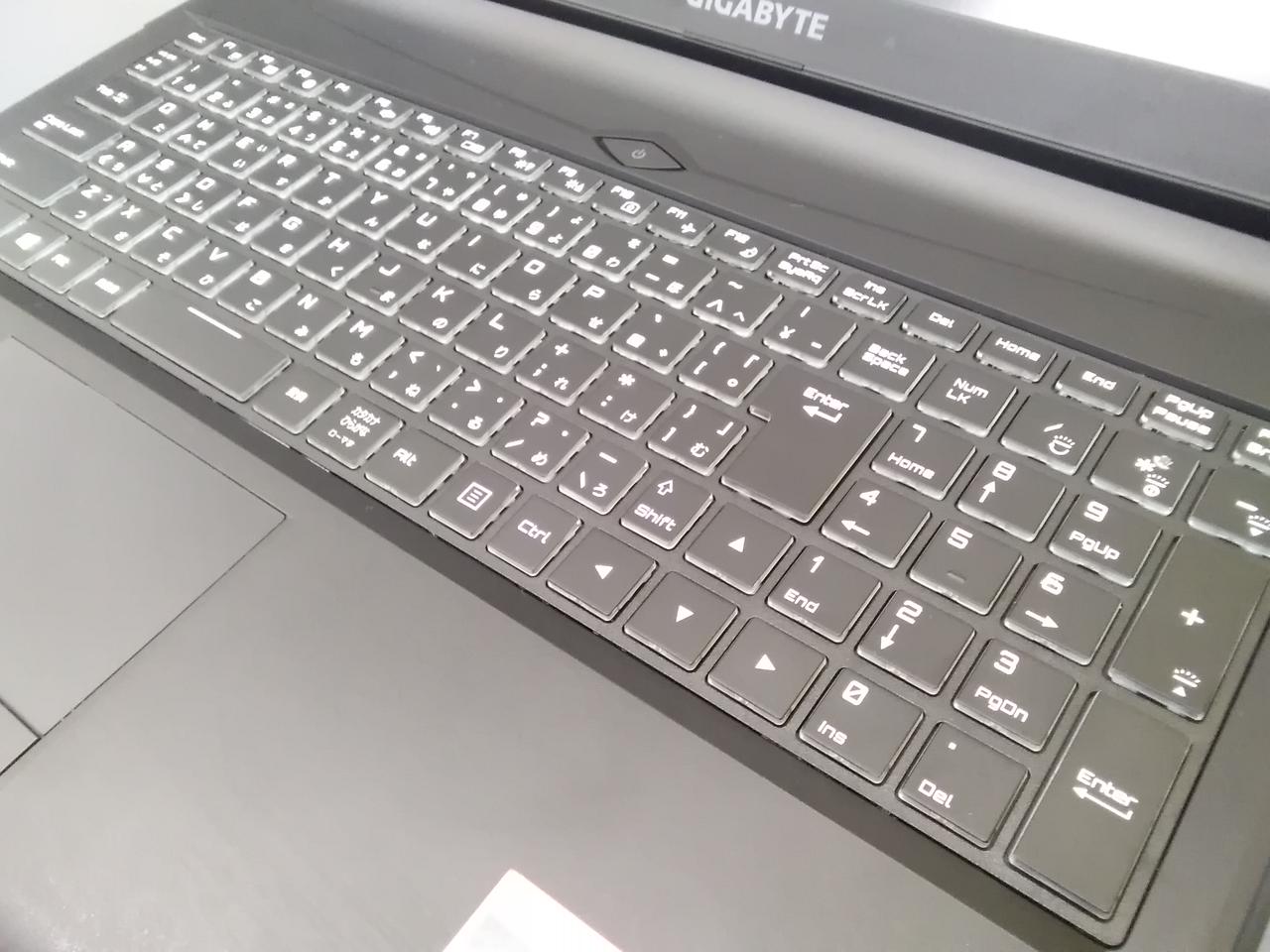 ギガバイト(GIGABYTE)|ノートパソコン インテル第8世代CPU