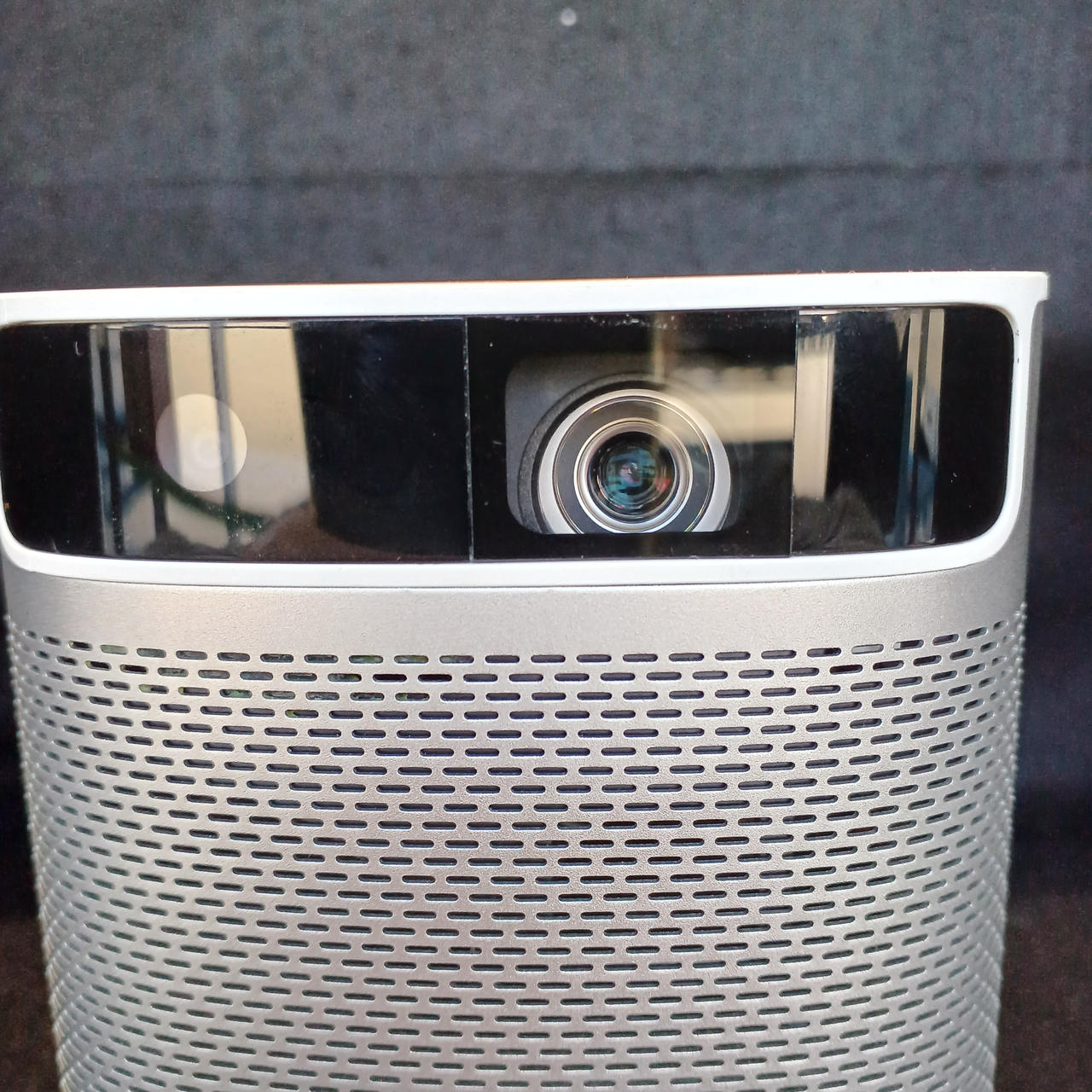 XGIMIプロジェクター本体 シルバー XGIMI|プロジェクター|HARDOFFオフモール（オフモ）|1011090000008578